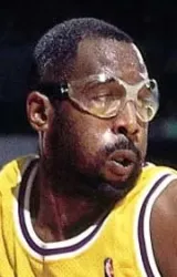 Джеймс Уорти