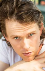 Спенсер Дэниелс